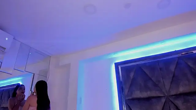 Elsalombardi  online show from November 19, 12:38 pm