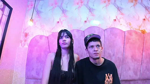 kendalltaylorr online show from October 15, 12:08 pm