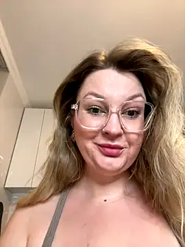 Snapshot of Teya_moon_ chatting on September 19, 5:12 pm Teya moon  online show from September 19, 5:12 pm