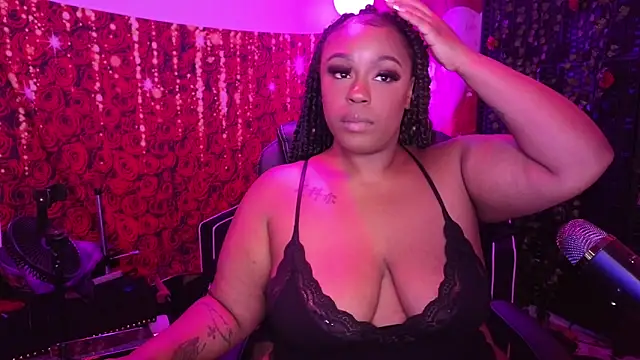 cheriserozequeen online show from May 15, 11:40 pm