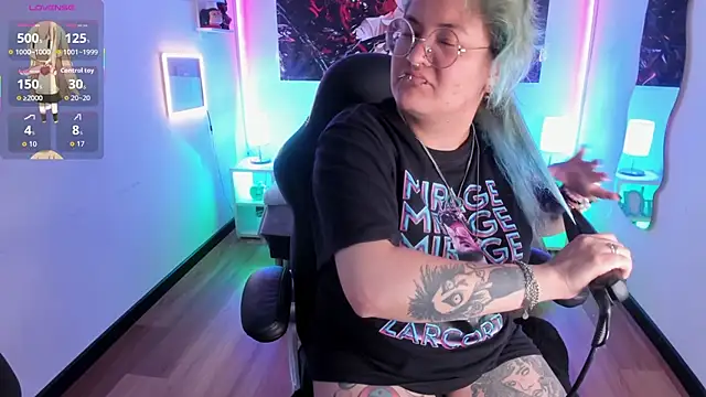 lucky-leah online show from January 14, 4:17 am