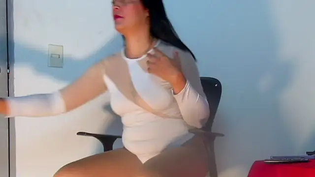 Mila cams1  online show from December 16, 6:25 pm