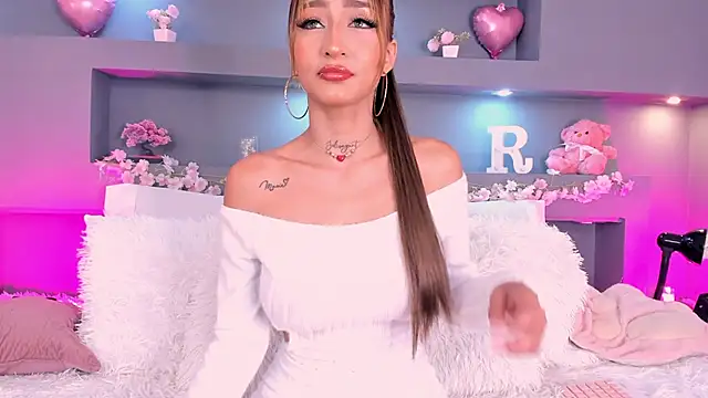 rosemonrooe online show from November 24, 3:47 pm