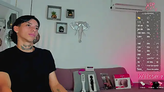 AmberAdams  online show from January 6, 3:59 pm