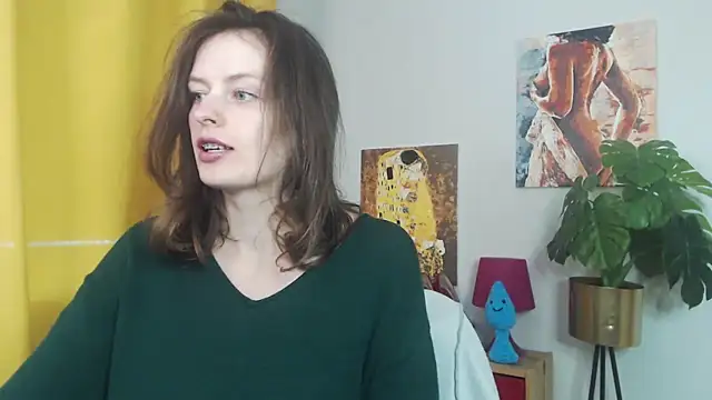 juicyNadine online show from November 17, 7:42 am