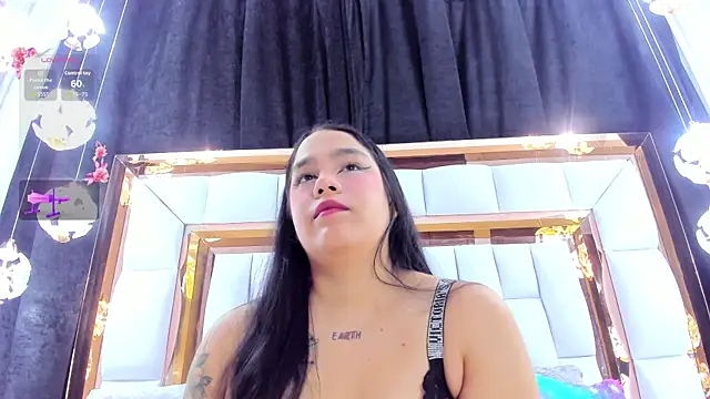 RileySweett online show from May 16, 11:53 am