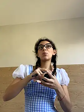 uniquerossie online show from October 30, 10:06 am