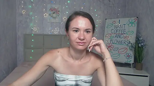 KaraCriegs online show from September 18, 5:55 pm