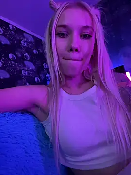 ShhhO O online show from October 23, 8:04 pm