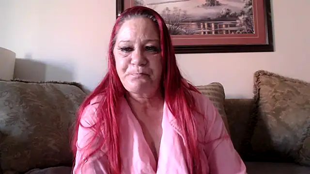 LexxiLeeds online show from October 5, 4:12 pm