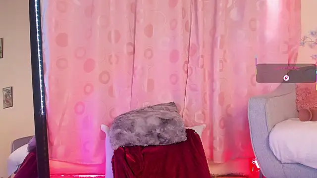 MISSKENDALL hot online show from December 13, 8:15 pm