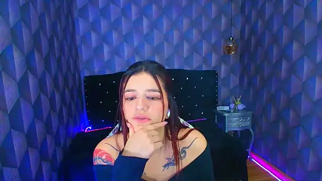 LiaHarryis online show from December 2, 7:16 pm