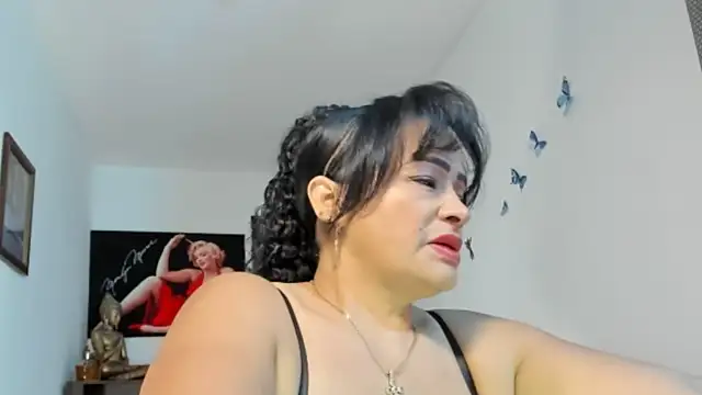 seleneh online show from April 17, 8:33 pm