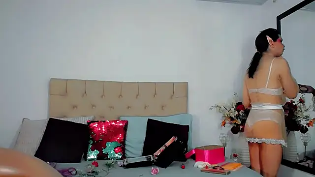 maria camilacms online show from October 30, 11:28 pm