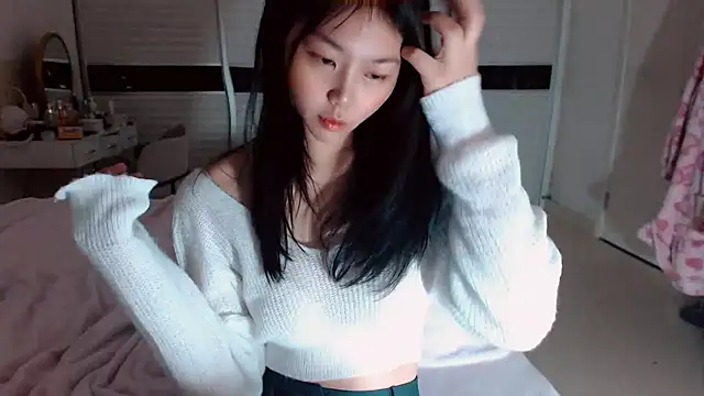 -Lucky Girl online show from January 17, 1:29 pm