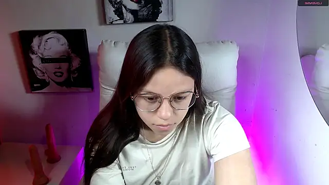 SamanthaRoldaan online show from November 24, 3:58 pm