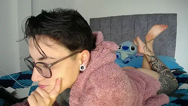 linda 33 online show from February 5, 8:34 pm