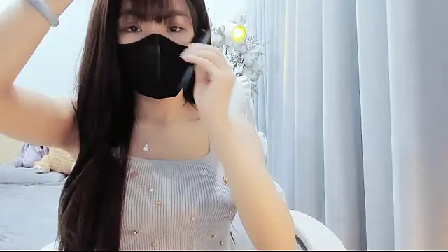 Lita-Julia online show from March 15, 8:11 pm