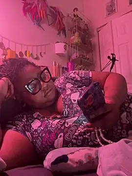 kweenxkarma online show from July 19, 7:43 am