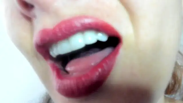 queen fetish online show from March 4, 7:53 pm