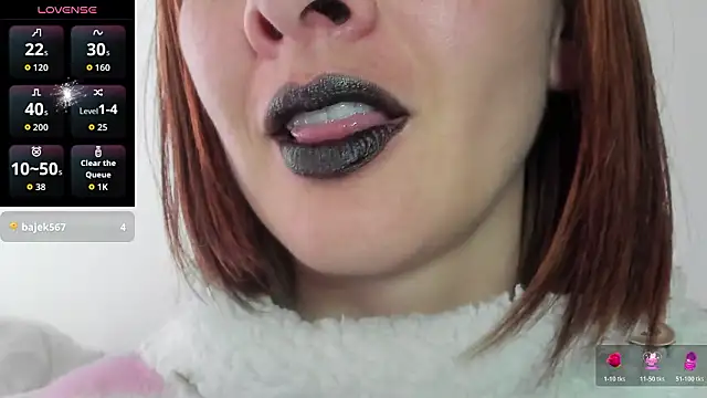 queen fetish online show from March 11, 4:42 pm