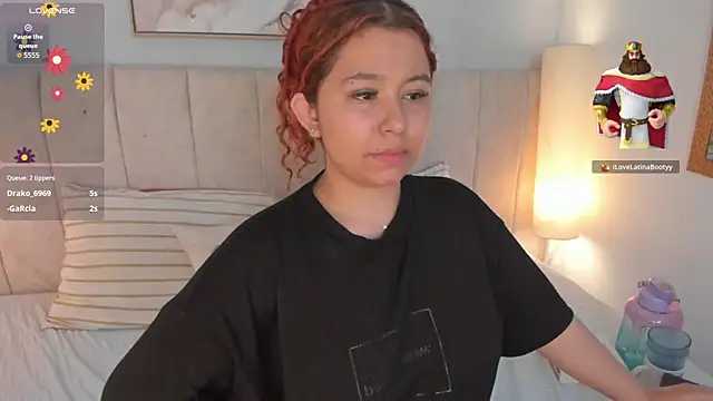 Atenea cuteee online show from April 11, 7:45 am