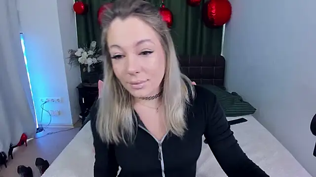 DanikaMorri online show from March 2, 7:15 am