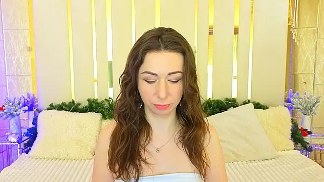 KimmmLi online show from January 17, 7:05 am