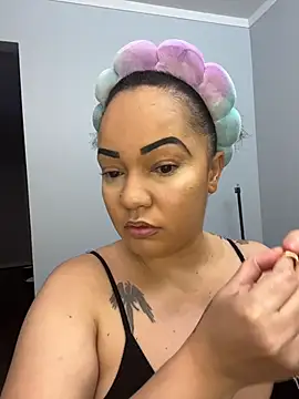 DestineeJayde online show from January 7, 5:33 am