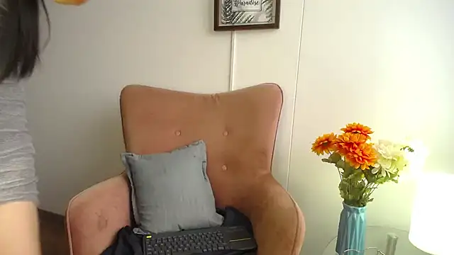 JainaRogers online show from January 6, 6:00 pm