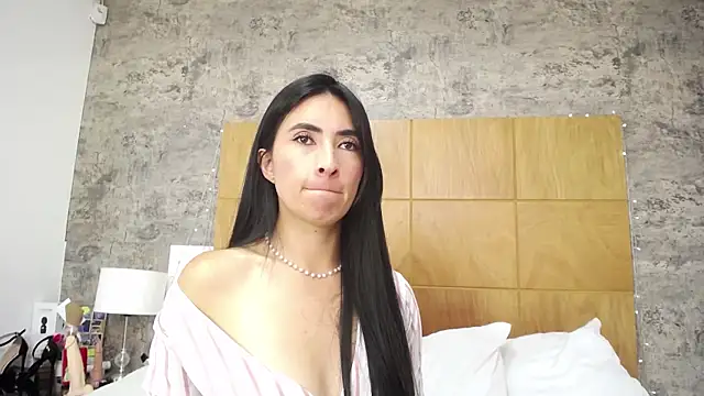 JainaRogers online show from November 15, 5:58 pm