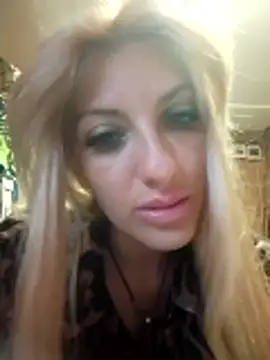 RileyLanna online show from June 16, 3:29 am