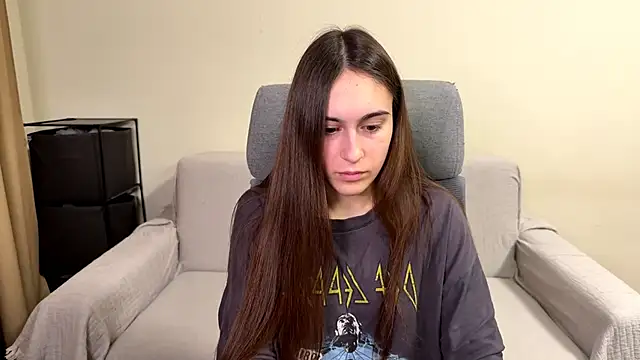 AliceKolltt online show from March 20, 9:30 pm