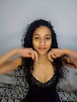 lessaeumesma8 online show from October 9, 5:17 pm