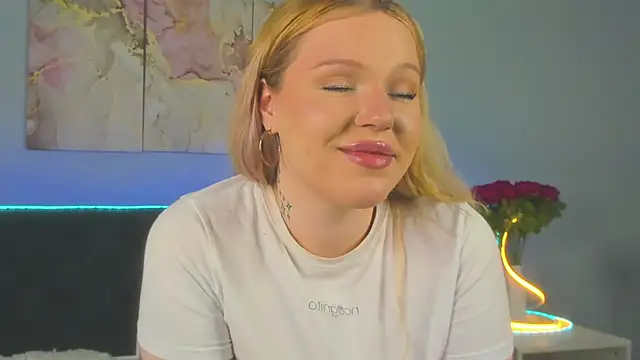 Naomi B1ack online show from April 5, 1:04 am