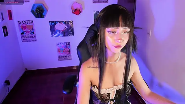 MonxxsLove online show from May 7, 2:49 am