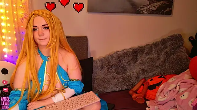 Angel-Lewd-Cake online show from November 11, 7:04 am