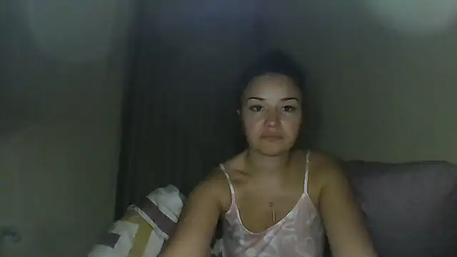 Linusya online show from November 23, 5:14 pm