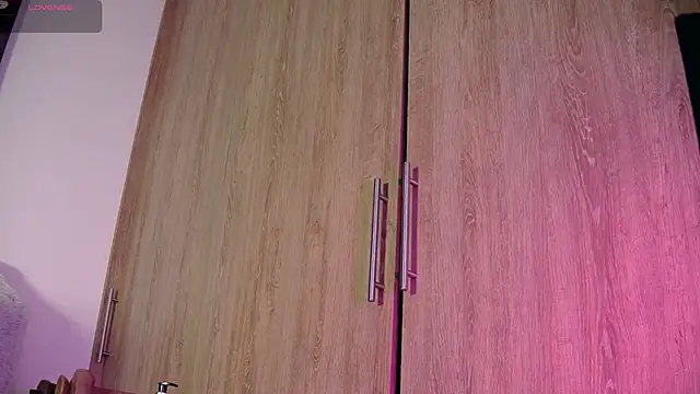 aidaadams online show from November 4, 11:48 am