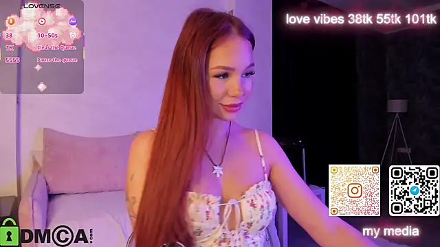 Snapshot of Tracy-Taylor chatting on September 12, 12:11 am Tracy-Taylor online show from September 12, 12:11 am