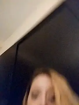 Blueeyesoulsnatcher online show from October 30, 8:49 am