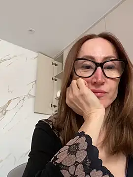 LauraDavis online show from March 1, 9:53 am