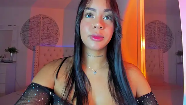 Snapshot of IsabelaVanegas_ chatting on September 23, 2:59 pm IsabelaVanegas online show from September 23, 2:59 pm