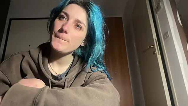 Monicbabe online show from December 1, 1:25 pm