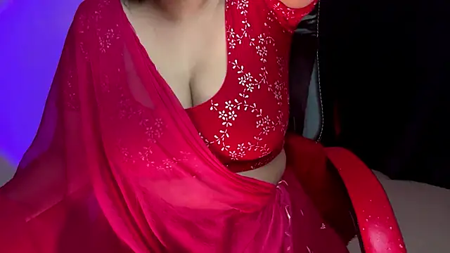 Snapshot of tigress_kashish chatting on October 2, 6:46 pm tigress kashish online show from October 2, 6:46 pm