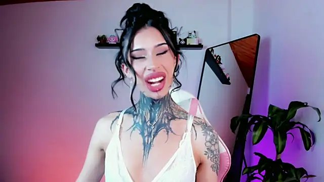 kali ka  online show from April 1, 8:39 pm