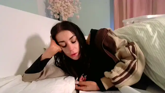 josiexcx online show from November 18, 1:01 pm