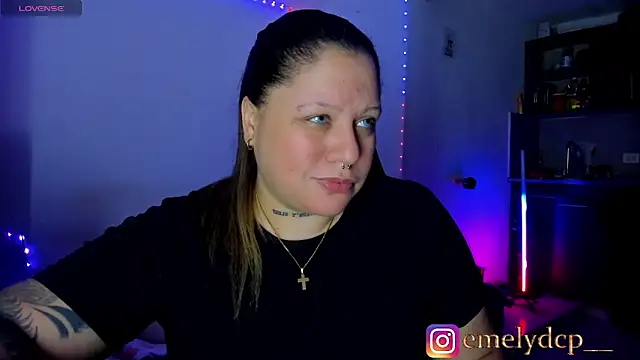 mariana maze online show from April 18, 8:28 am