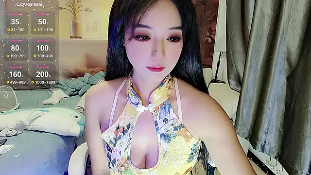 Ti amo UU online show from October 27, 11:39 am