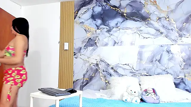 luna hoott online show from October 15, 1:36 pm